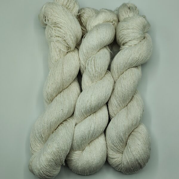 Seaweed - Bleached Fingering / 4 ply